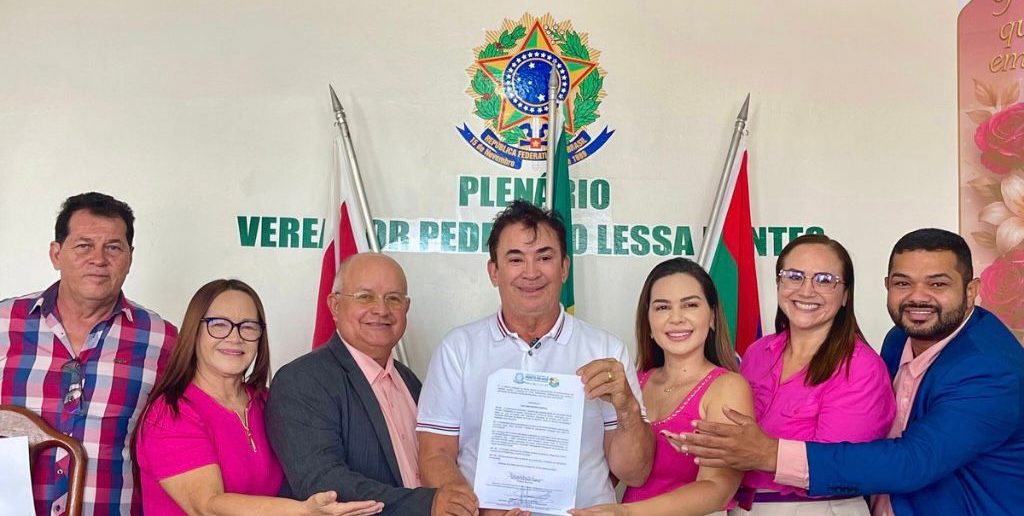 Câmara Municipal de Porto de Moz /PA em parceria com a Secretaria da Mulher realizou a Sessão Rosa