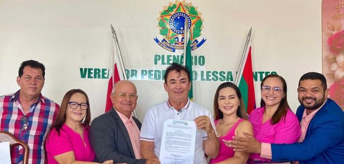Câmara Municipal de Porto de Moz /PA em parceria com a Secretaria da Mulher realizou a Sessão Rosa